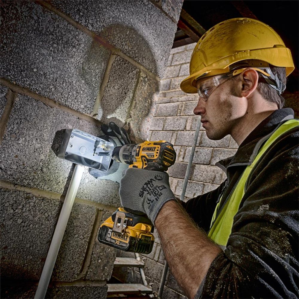 DEWALT 18V BRUSHLESS COMBI DRILL XR DCD796N BODY ONLY - Image 2