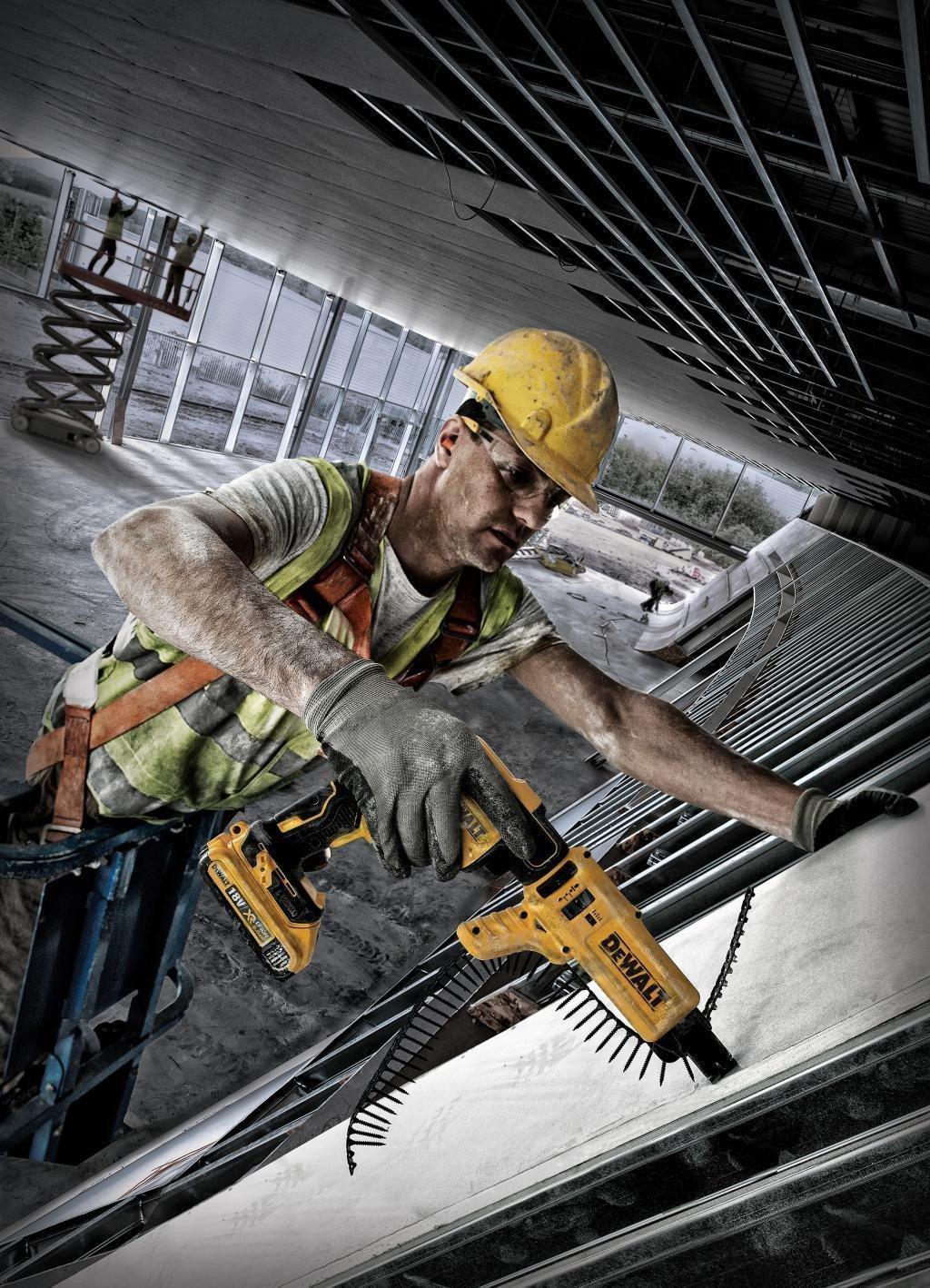 DEWALT 18V COLLATED DRYWALL SCREWDRIVER KIT 2 X 5AH BATTERIES - Image 3