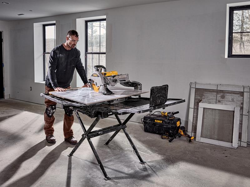 DEWALT D36000 Wet Tile Saw 1500W 110V - Image 3