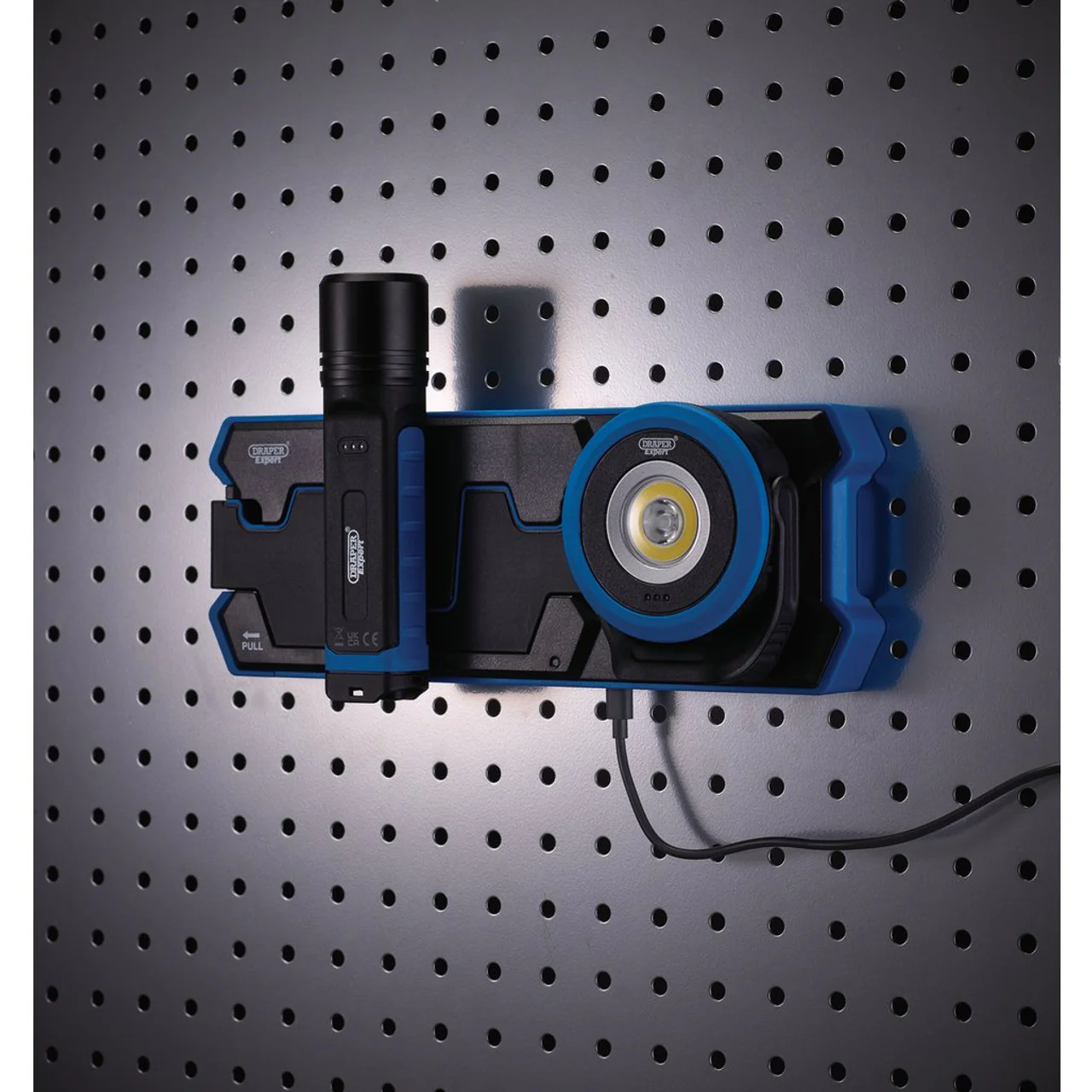 DRAPER WIRELESS RECHARGEABLE MINI FLOOD LIGHT - Image 2