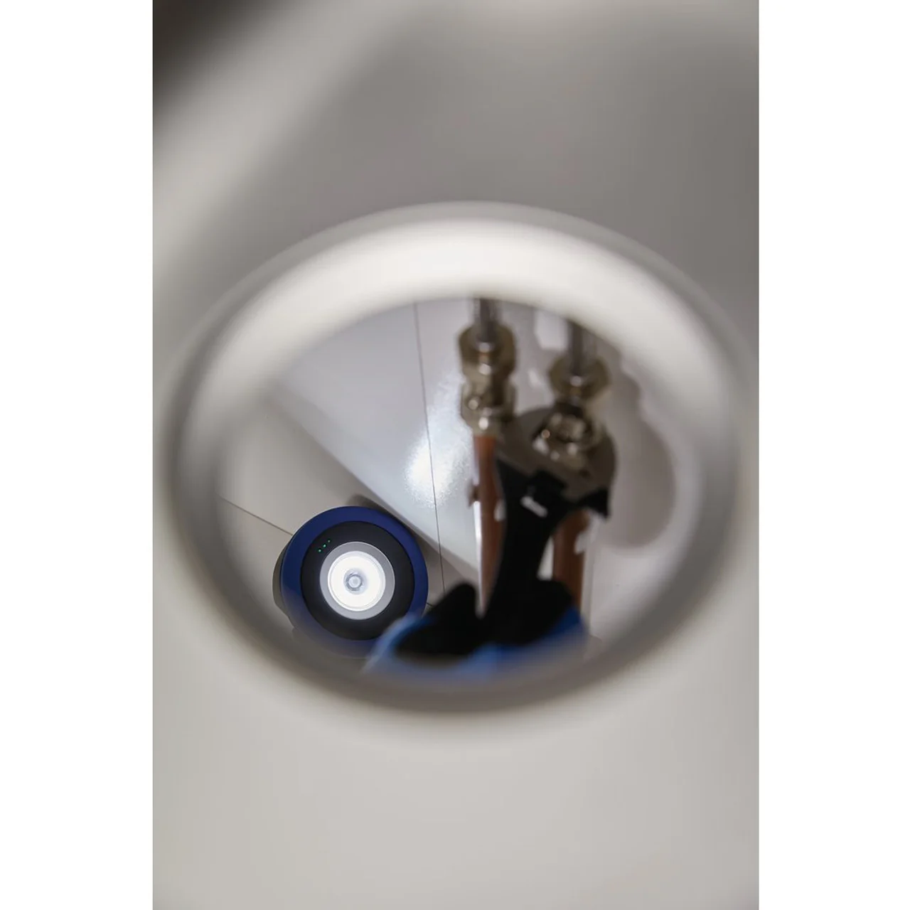 DRAPER WIRELESS RECHARGEABLE MINI FLOOD LIGHT - Image 3