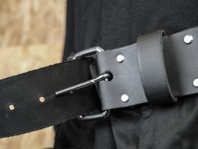 FAITHFULL HEAVY DUTY LEATHER BELT 45MM WIDE BLACK - Image 3