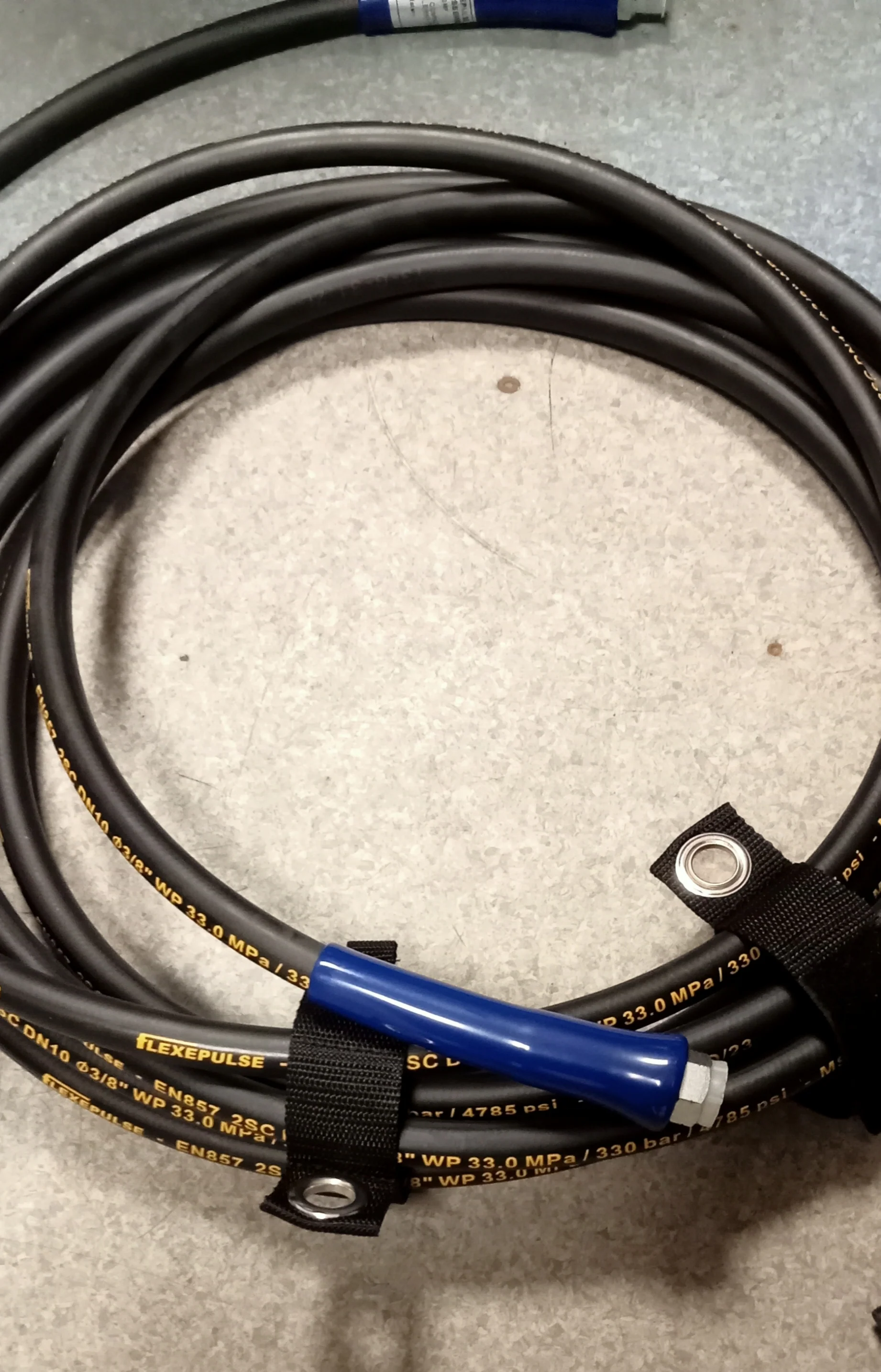 10M 3/8" FLEXEPULSE HOSE (3/8" MALE - 3/8" FEMALE ENDS) - Image 2
