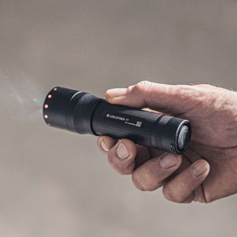 LEDLENSER P7 LED TORCH (650) - Image 2