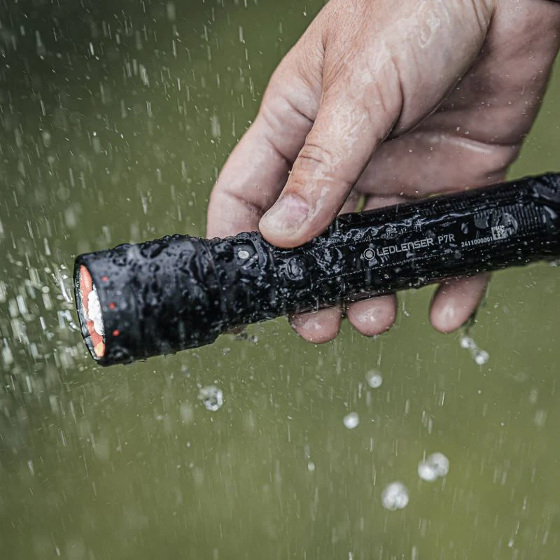 LEDLENSER P7R RECHARGEABLE LED TORCH (2000) - Image 3