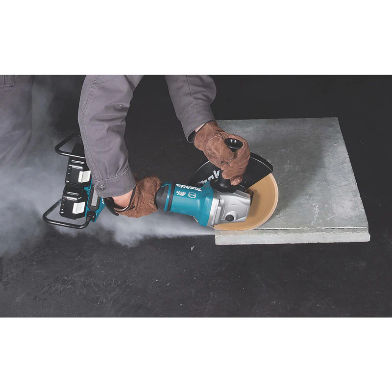 Makita DGA700PT2 Twin 18v 2x5.0Ah LXT BL 180mm Angle Grinder Kit - Image 4