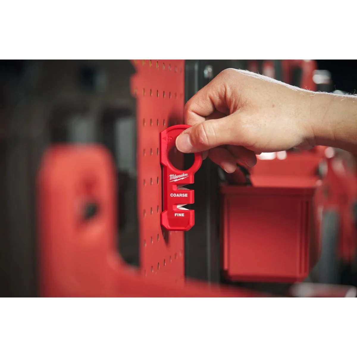 MILWAUKEE COMPACT KNIFE SHARPENER - Image 2