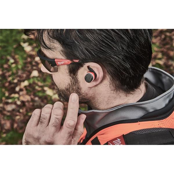 MILWAUKEE L4 RLEPB-301 REDLITHIUM USB BLUETOOTH JOBSITE EAR BUDS WITH HEARING PROTECTION - Image 6