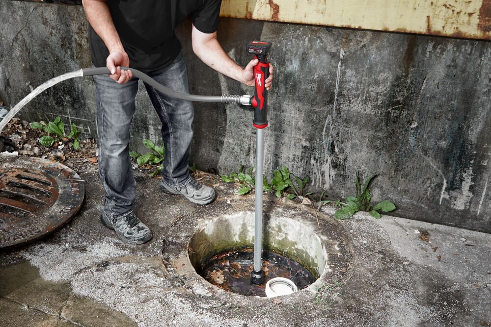 MILWAUKEE M12BSWP-0 M12 BRUSHED WATER STICK PUMP BODY ONLY - Image 4