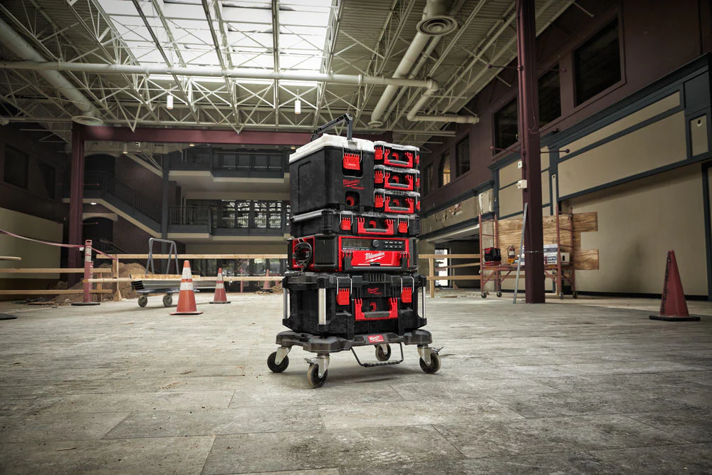 MILWAUKEE PACKOUT HARD COOLER BOX - Image 6