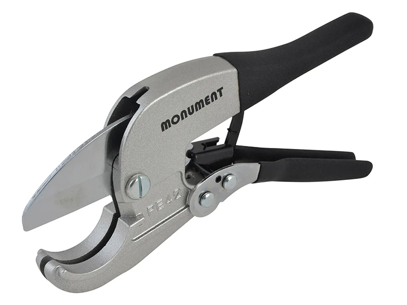 Monument 2645T Ratchet Action Plastic Pipe Cutter 42mm - Image 2