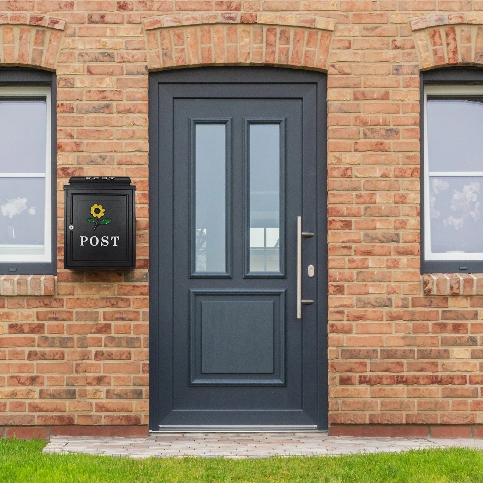 POSTPLUS YELLOW SUNFLOWER DIECAST POST BOX BLACK - Image 3