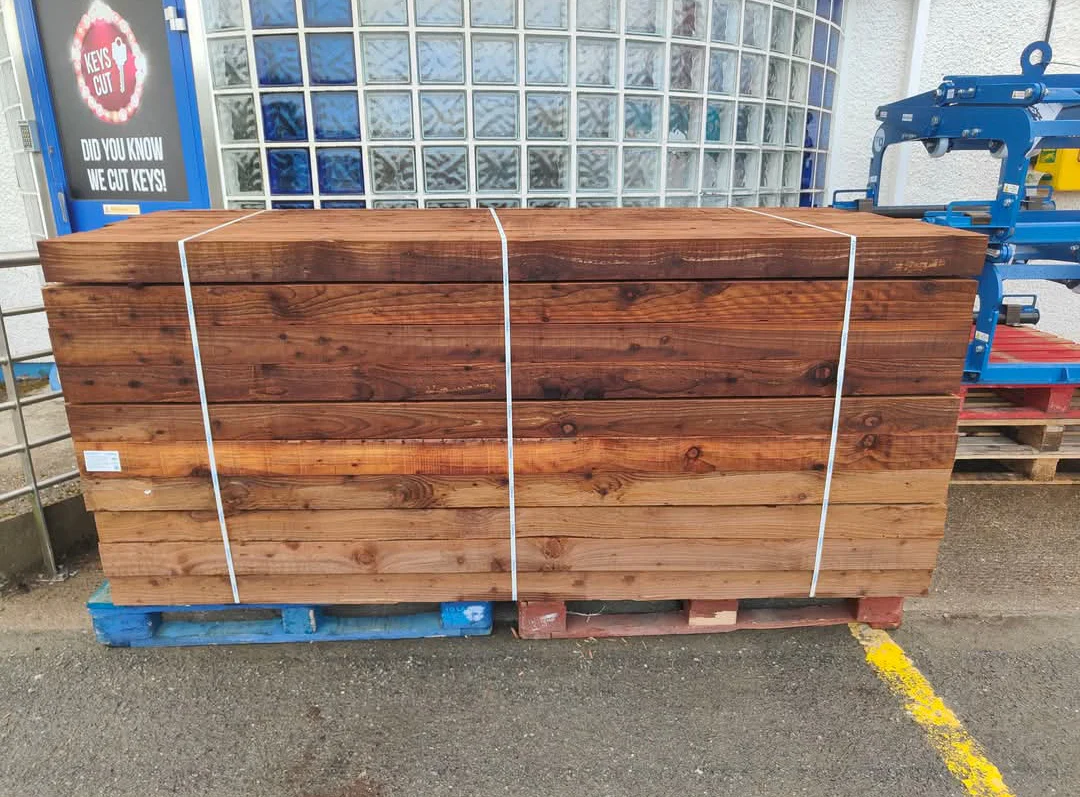 GARDEN RAILWAY SLEEPERS TREATED 200MM X 100MM X 2.4M