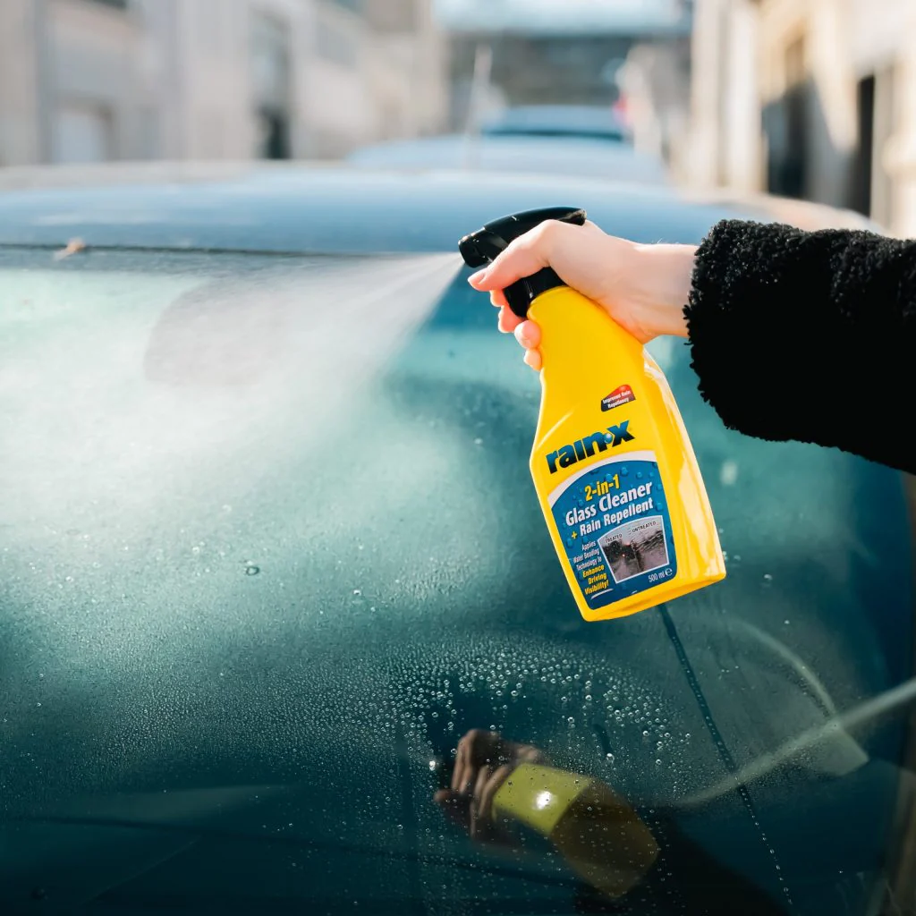 RAINX 2-IN-1 GLASS CLEANER AND RAIN REPELLENT 500ML - Image 2