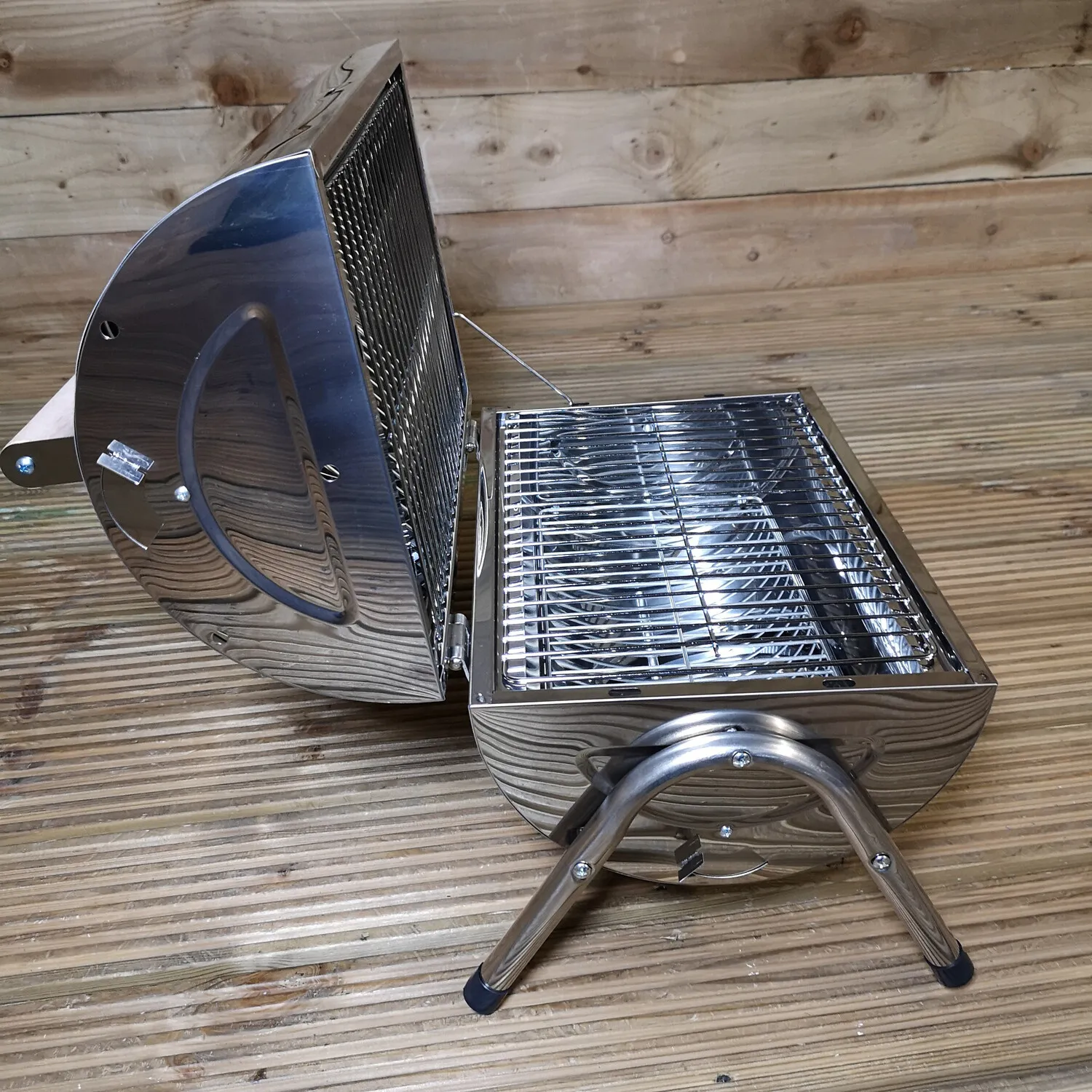 REDWOOD STAINLESS STEEL PORTABLE BARBECUE - Image 3