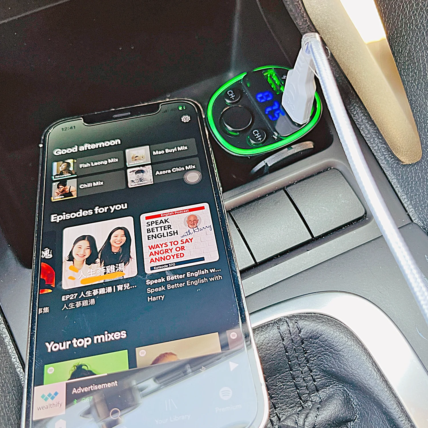 SIMPLY AUTO CAR FM TRANSMITTER BLUETOOTH CHARGER - Image 4
